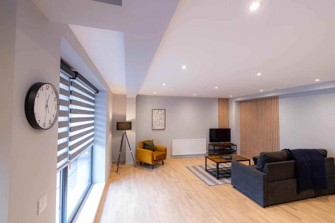 Luxurious Hackney Near Train Station Londra