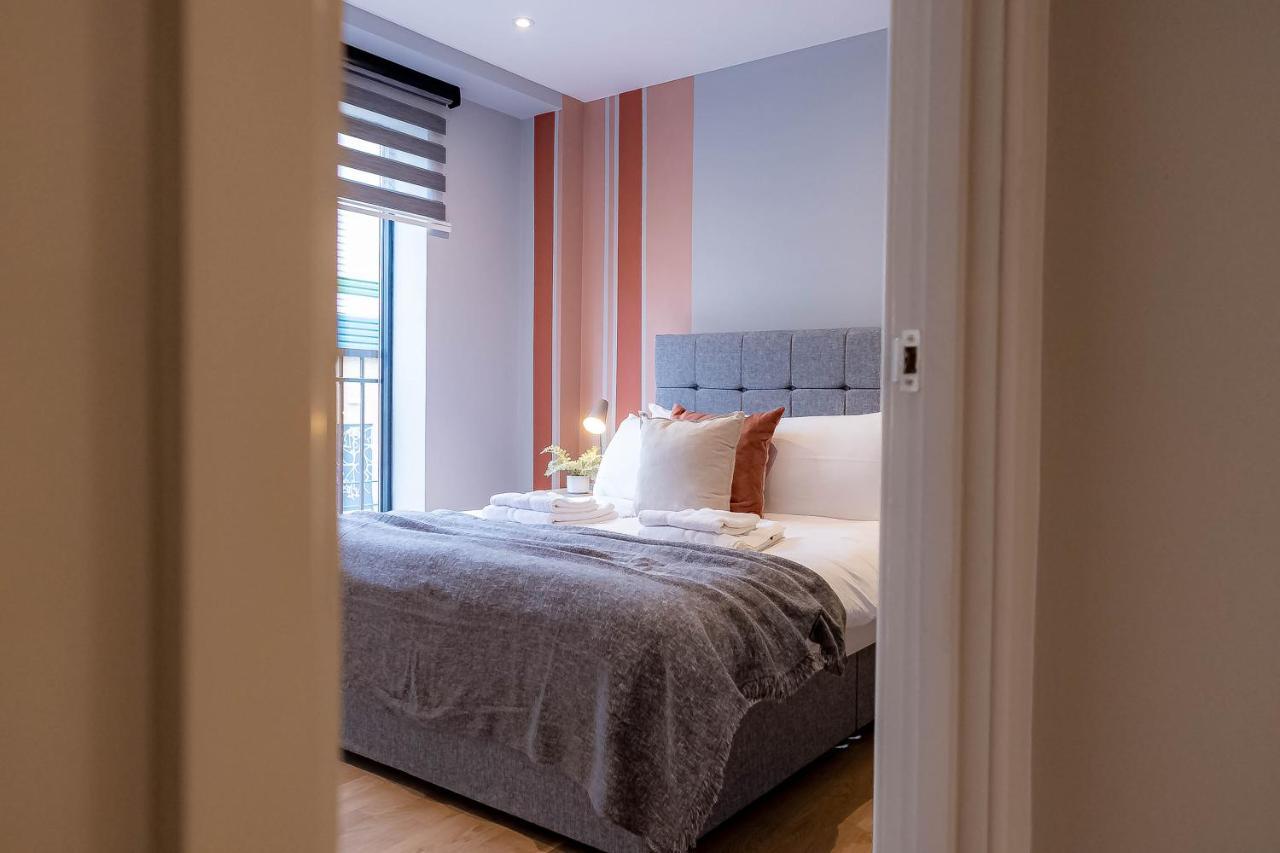 Luxurious Hackney Near Train Station Case de vacanță *