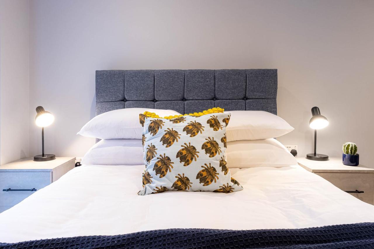 Luxurious Hackney Near Train Station Londra