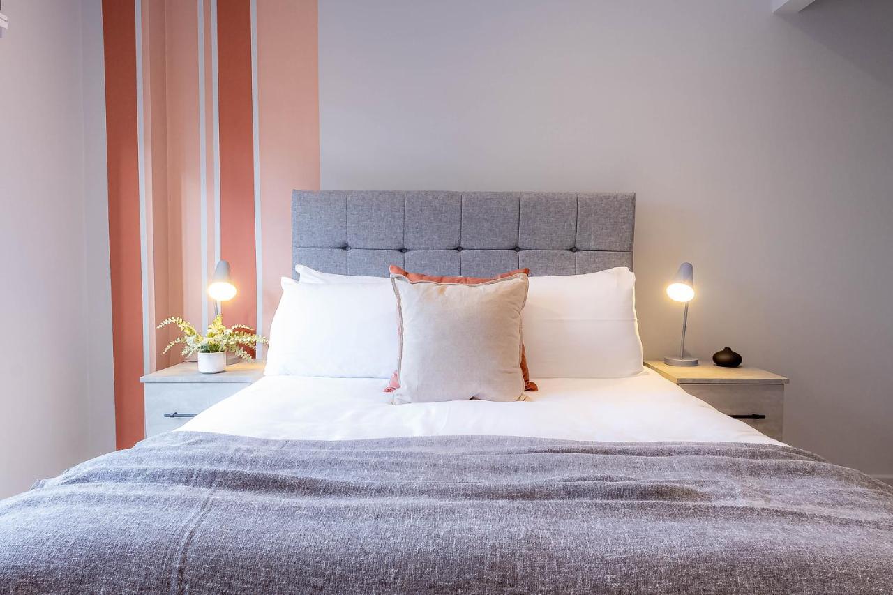 Luxurious Hackney Near Train Station * Londra