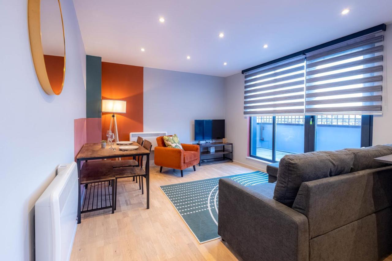 Luxurious Hackney Near Train Station Londra